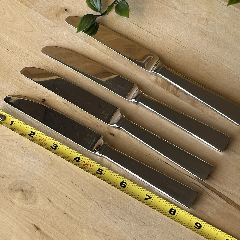 Lot 4 Fortessa SCALINI Table Knives Stainless Flatware Stamped Front Logo 8.25